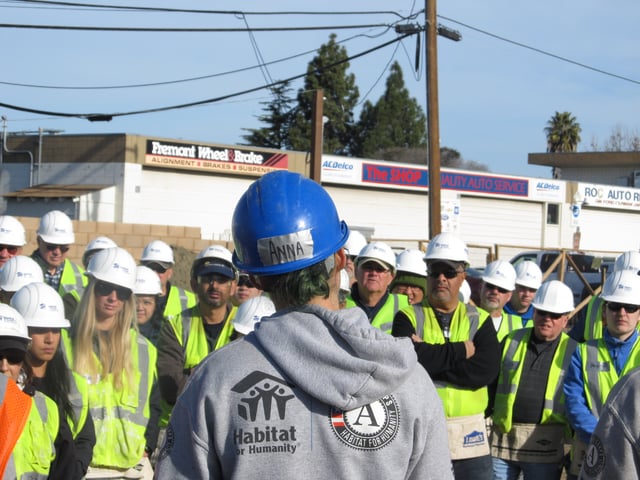 AmeriCorps Lead Volunteers On the Construction Site