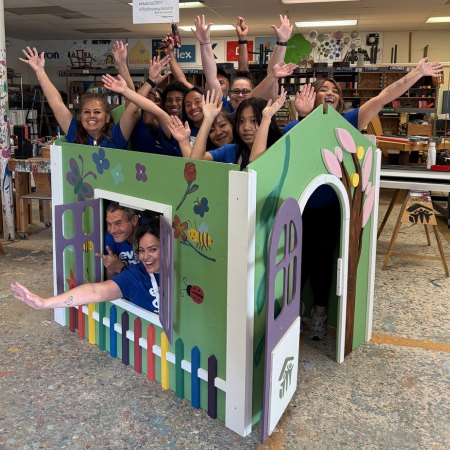 Playhouse Blog  (450 x 450 px)