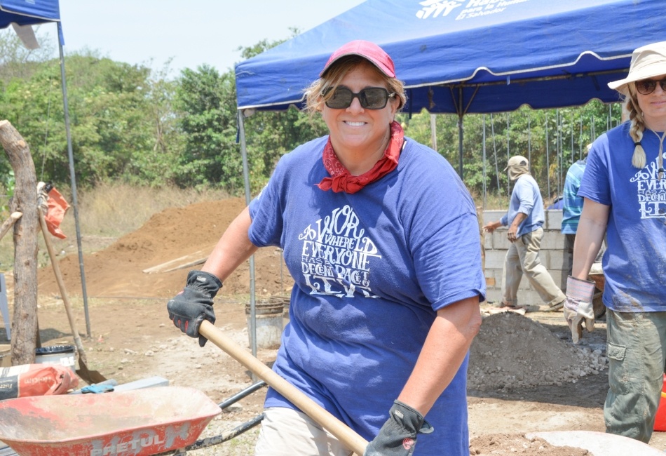 Global_Volunteer Linda-edited-quote.jpg