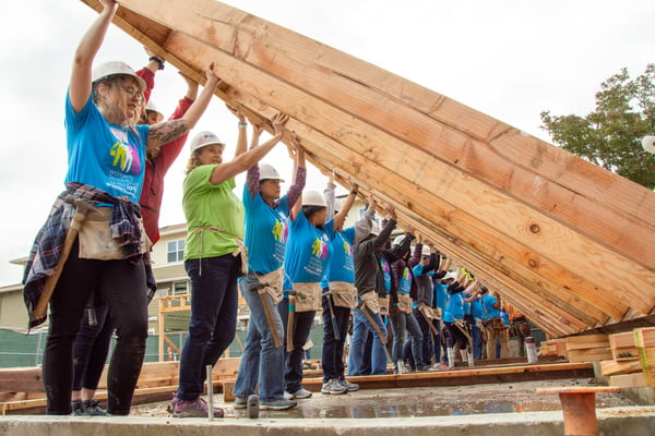 Women Volunteers onsite 